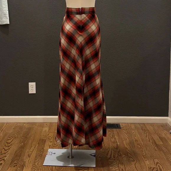 EUC. GAP - a-line/flare Maxi Skirt - Red, Black, White plaid flannel - Picture 4 of 16